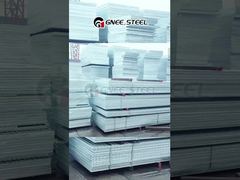 Scopri perché scegliere le griglie in acciaio inossidabile per passerelle e piattaforme per impieghi gravosi