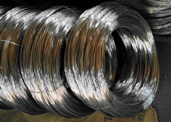 Porcellana Filo di ferro galvanizzato calibro 30 di BWG 22 - colore d'argento di tensione 40kg/Mm2 fornitore