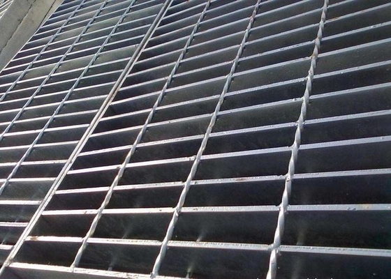 Porcellana Lunghezza stridente d'acciaio galvanizzata parcheggio di ISO9001 crociera sotto 1200mm fornitore