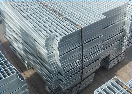 Porcellana Materiale da costruzione ad alta resistenza stridente d'acciaio galvanizzato piattaforma Q235 fornitore