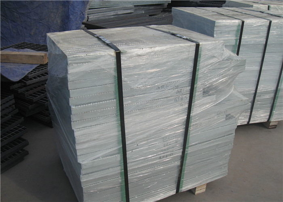 Slittamento del pavimento stridente d'acciaio galvanizzato grata della maglia del passaggio pedonale di ASTM A6 anti