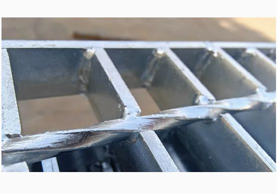 Peso per metro quadrato di griglia in acciaio galvanizzato a caldo