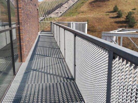 Griglie di acciaio a pressione bloccata ad alta resistenza anticorrosione per un'installazione facile nei progetti di piattaforme