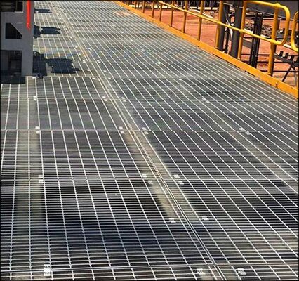 Griglie galvanizzate in acciaio con barre incrociate saldate per pavimenti di piattaforme industriali