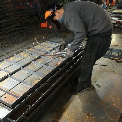 Griglie galvanizzate in acciaio con barre incrociate saldate per pavimenti di piattaforme industriali