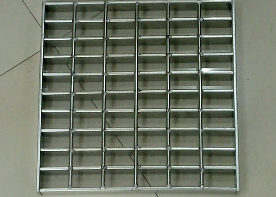 Cuscinetto normale di superficie stridente Antivari di decapaggio con acido del passaggio pedonale dell'acciaio inossidabile 25 x 5