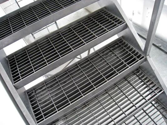 Scala galvanizzata resistente alla corrosione e resistente a corrosioni per vie pedonali sicure
